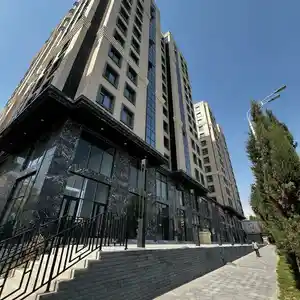 2-комн. квартира, 11 этаж, 64 м², Шохмансур