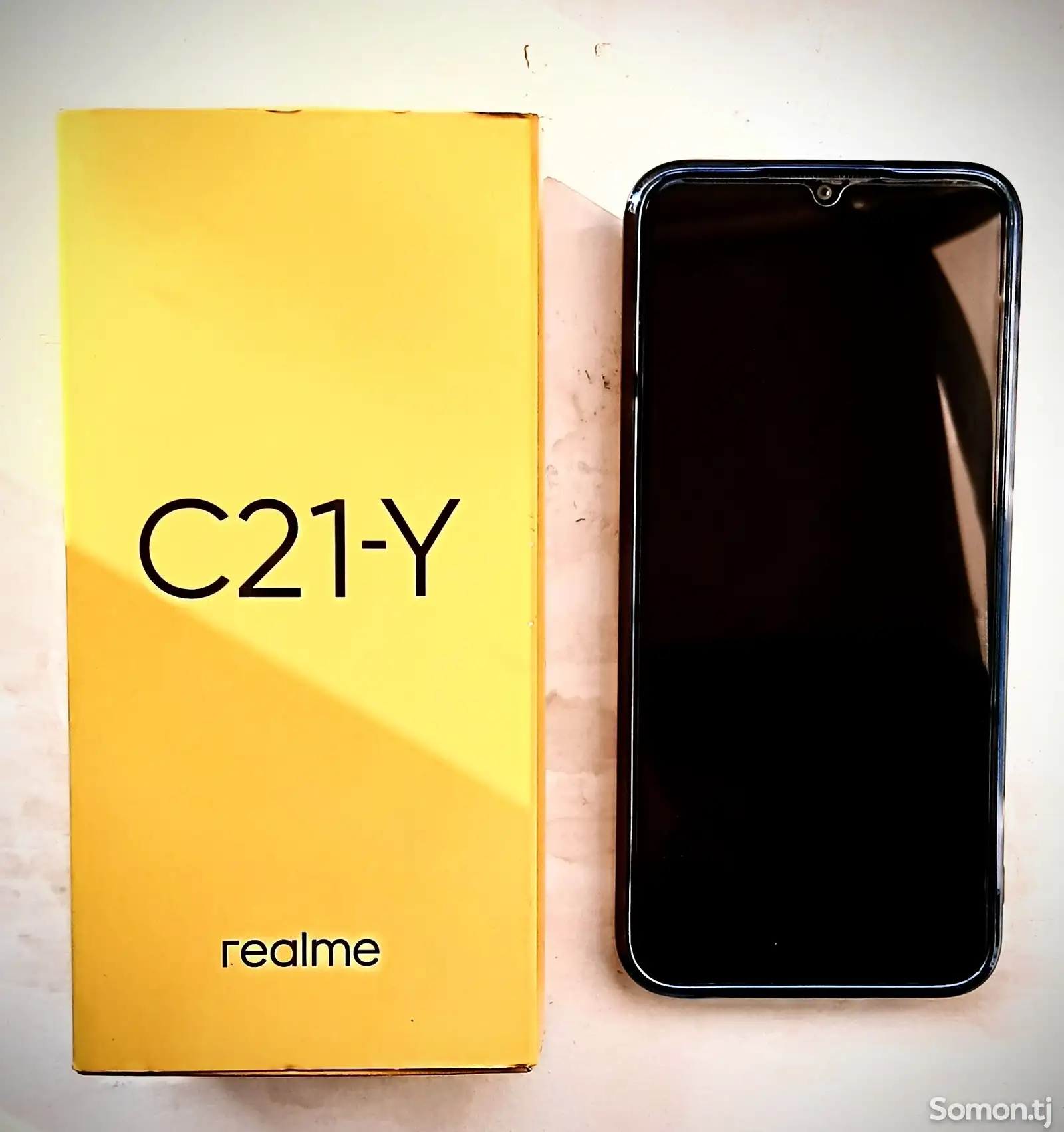 Realme C21Y-1