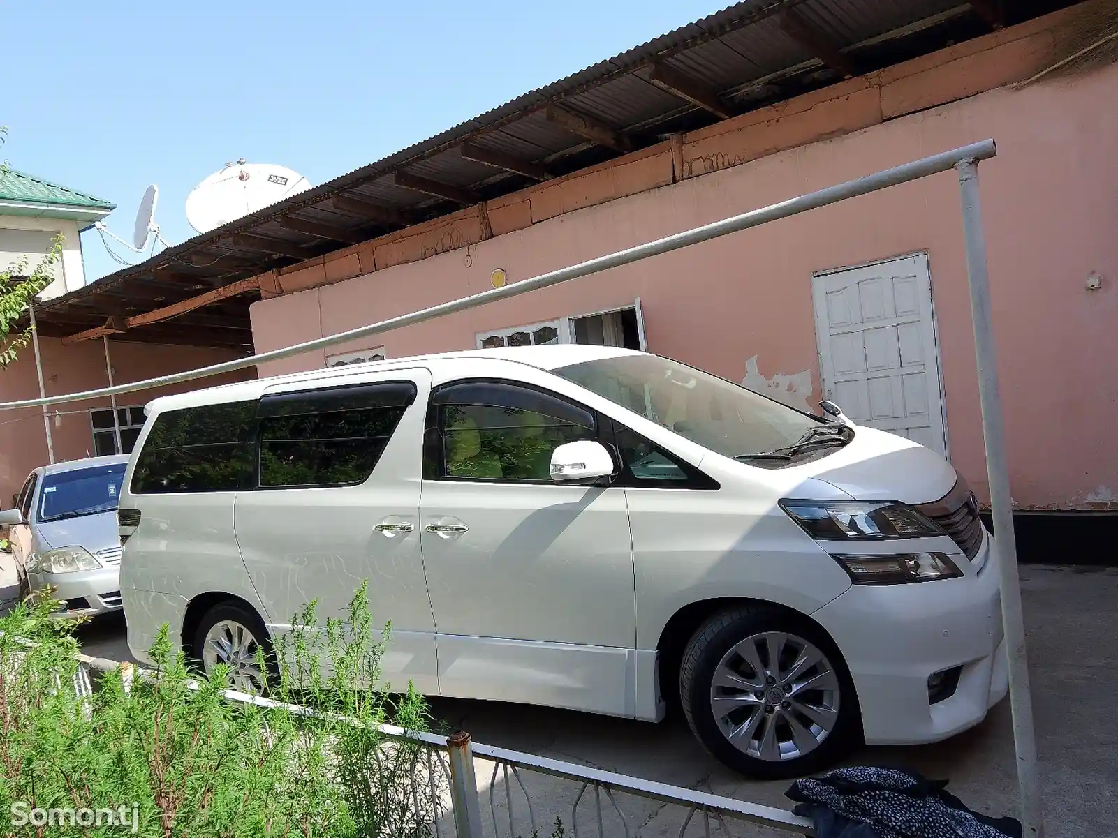 Toyota Vellfire, 2014-6