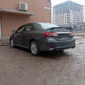 Toyota Corolla, 2010