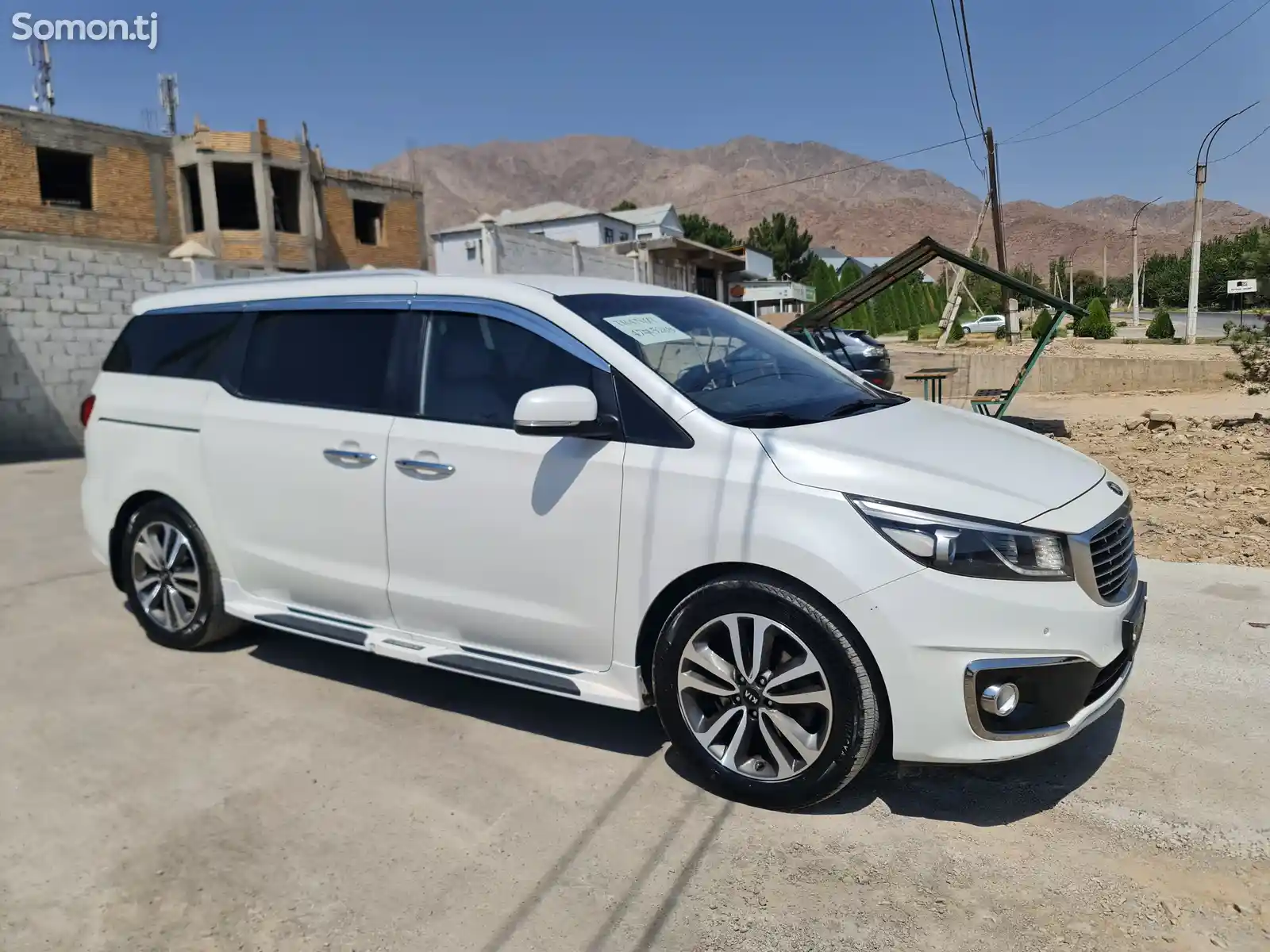 Kia Carnival, 2015-6