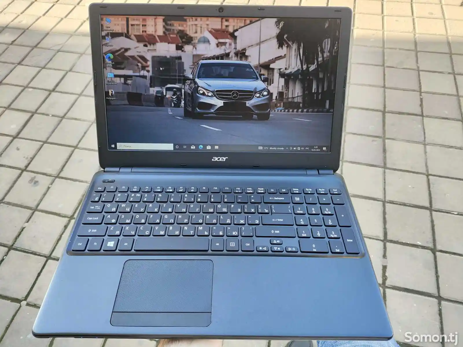 Ноутбук Acer Core i3 6/500-1