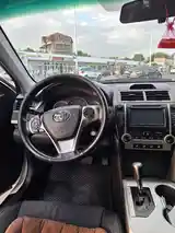 Toyota Camry, 2013-6