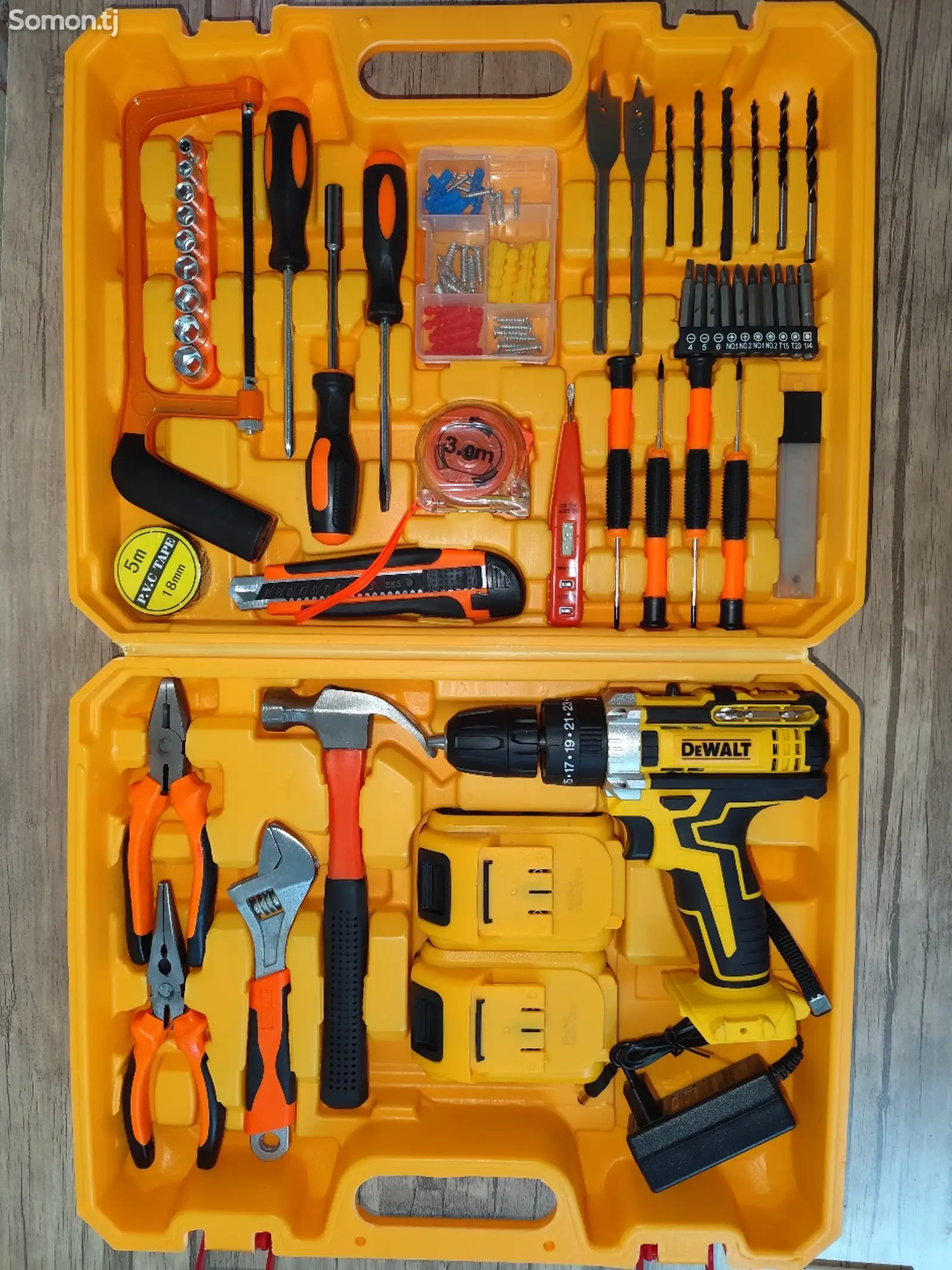 Комплект электроинструментов Dewalt 30 в 1