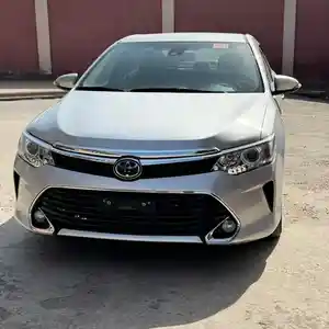 Toyota Camry, 2016