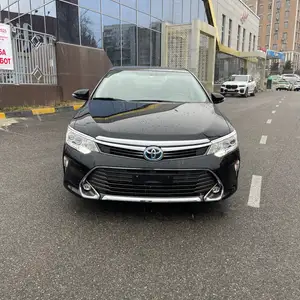 Toyota Camry, 2016