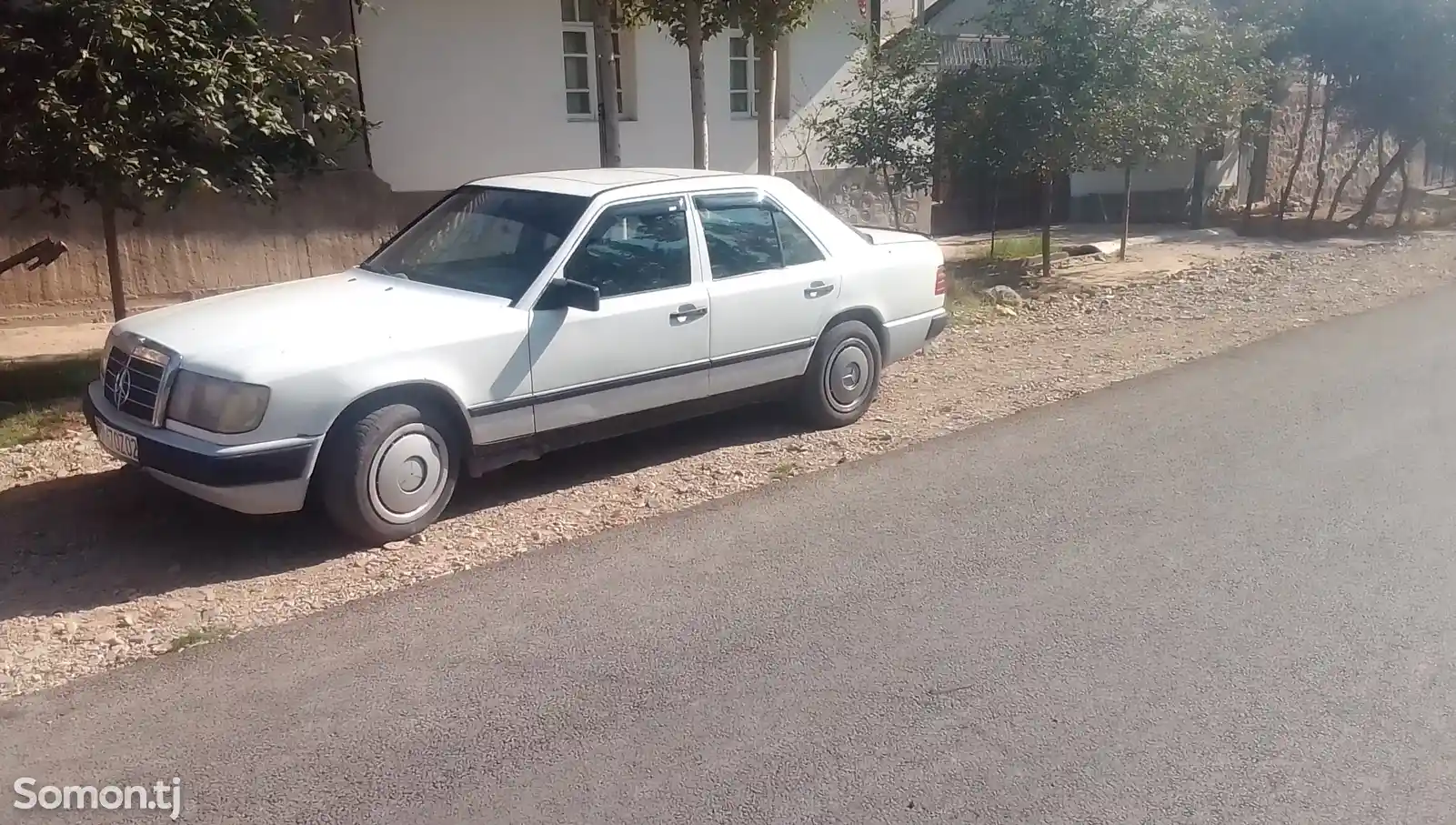 Mercedes-Benz E class, 1987-3