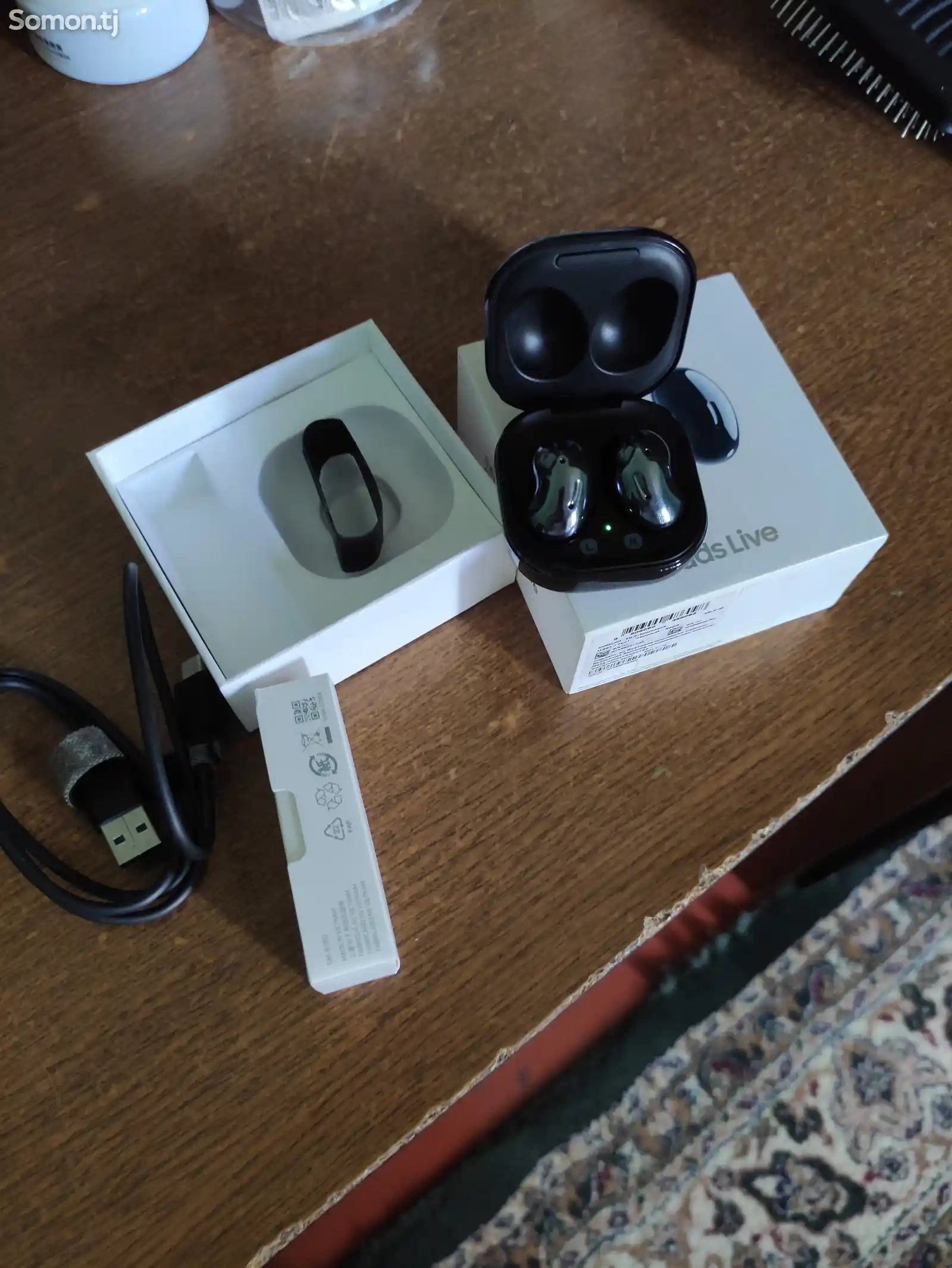 Наушники Samsung Galaxy buds Live-2