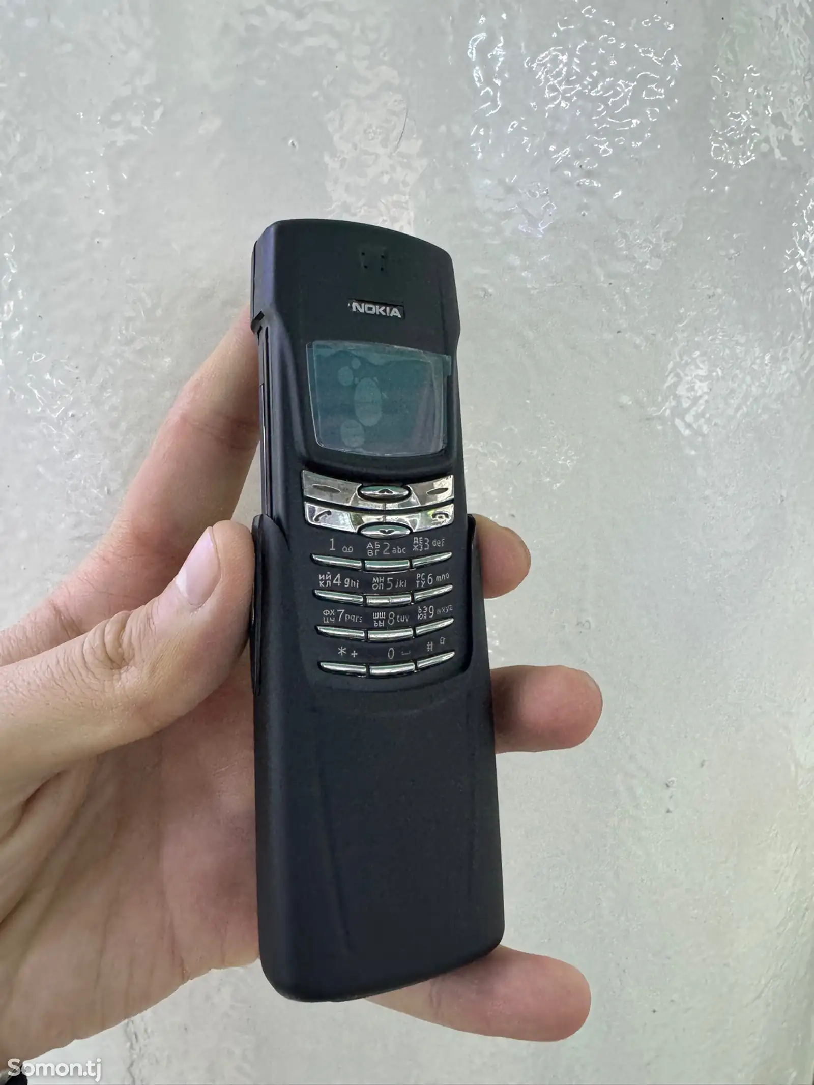 Nokia 8910i-1