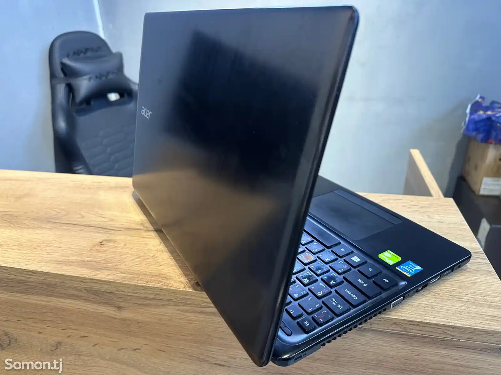 Ноутбук игровой Acer Aspire E1-530G-8