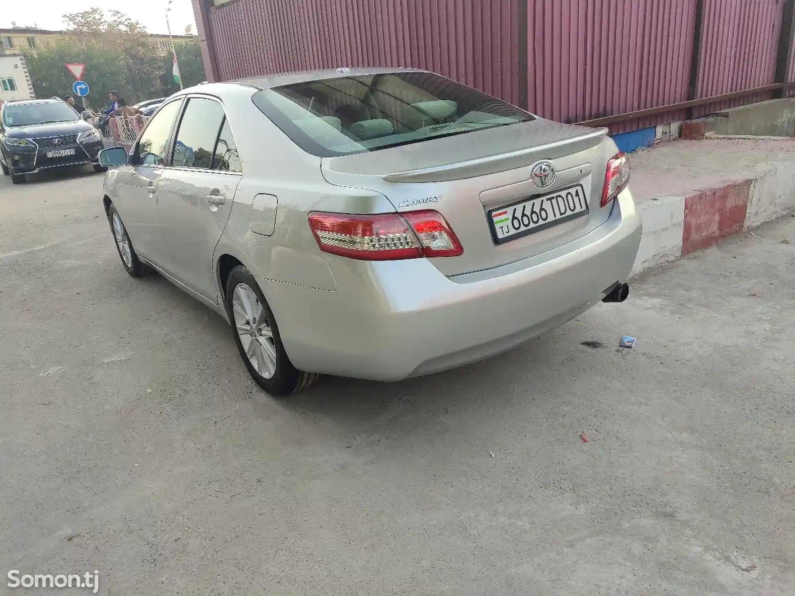 Toyota Camry, 2010-12