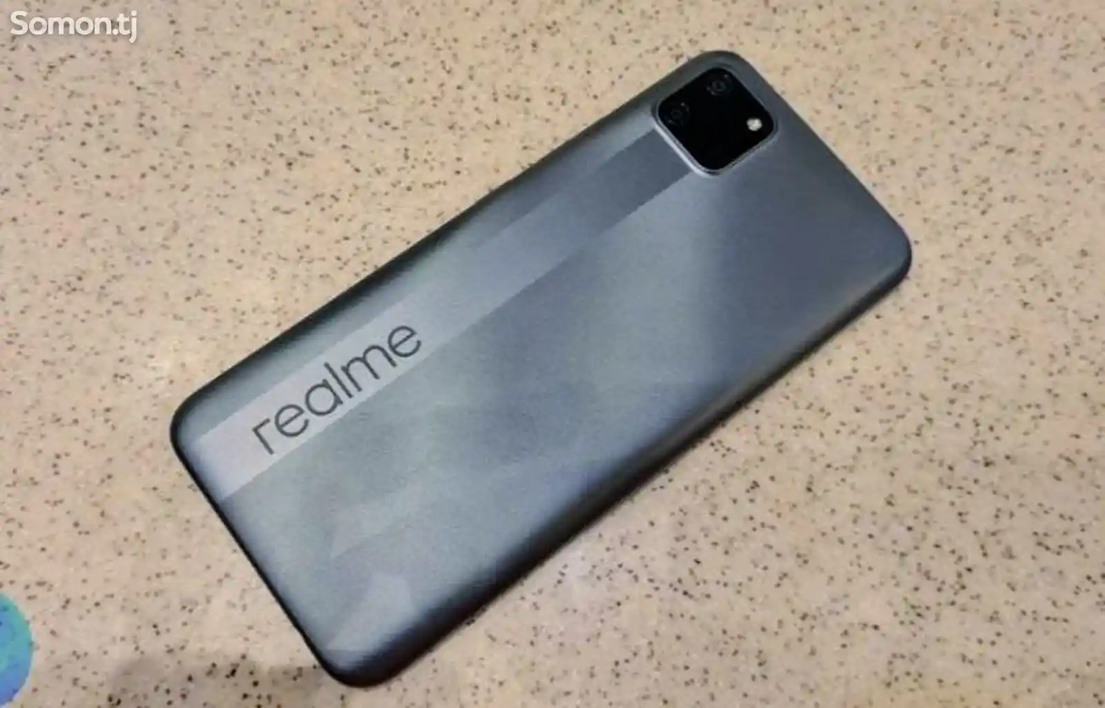 Телефон Realme-2