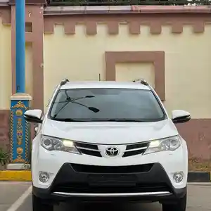 Toyota RAV 4, 2016