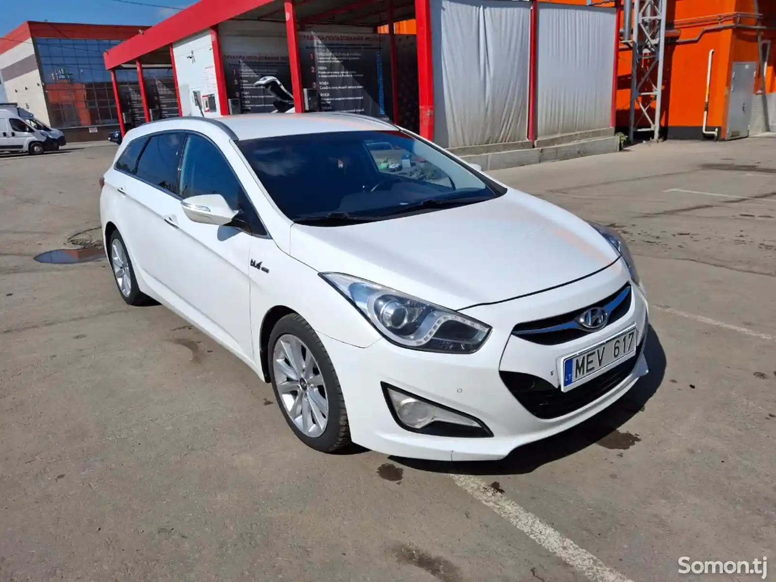 Hyundai i40, 2012-1