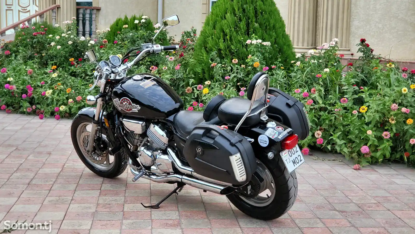 Мотоцикл Honda Magna V4 750cc-7