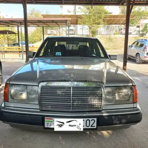 Mercedes-Benz W124, 1993