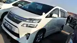 Toyota Vellfire, 2014-2