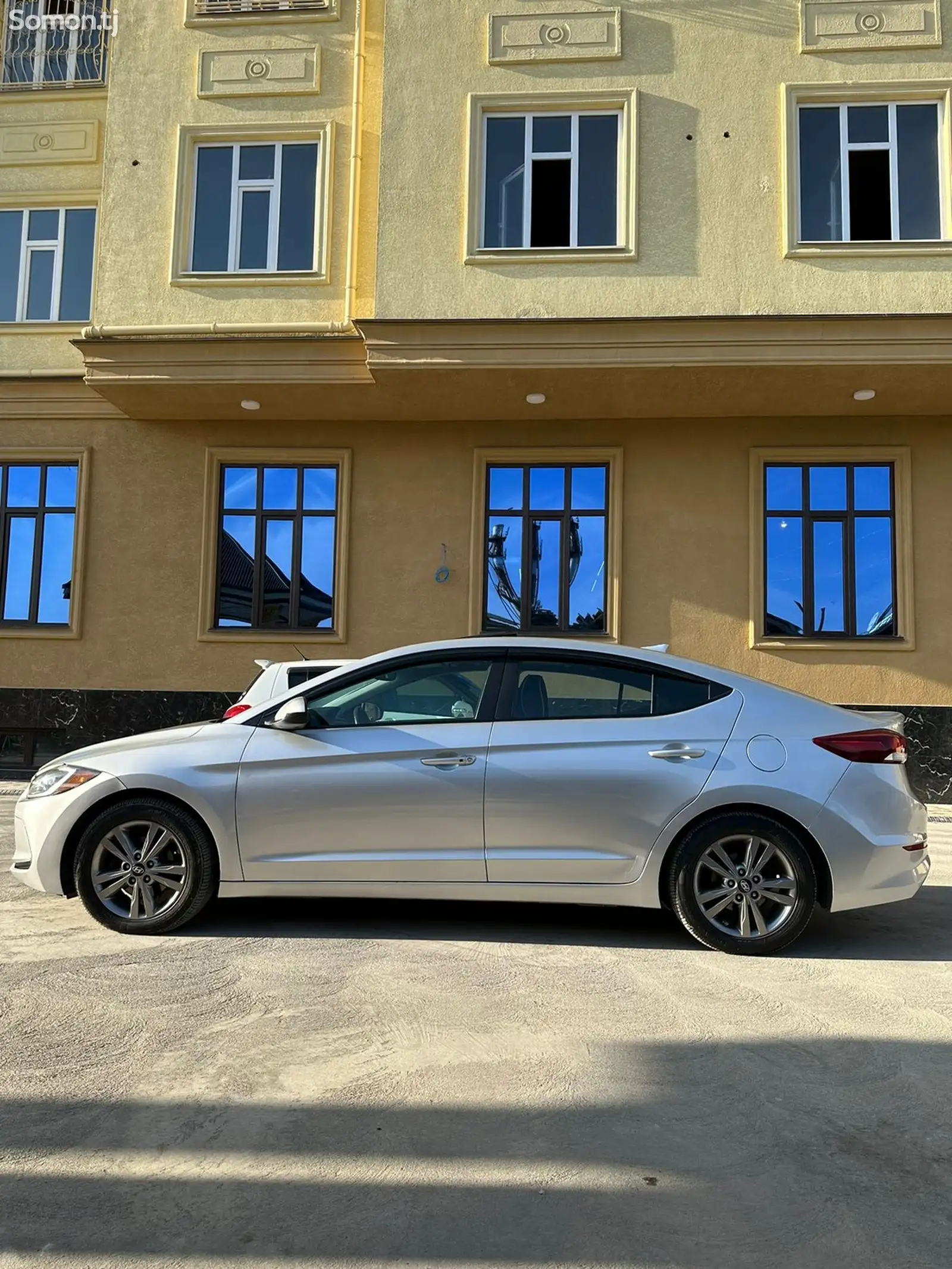 Hyundai Elantra, 2018-1