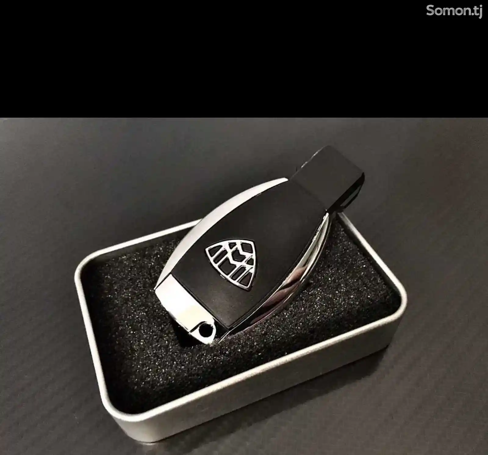 Крышка ключа от Mercedes-Benz AMG-6