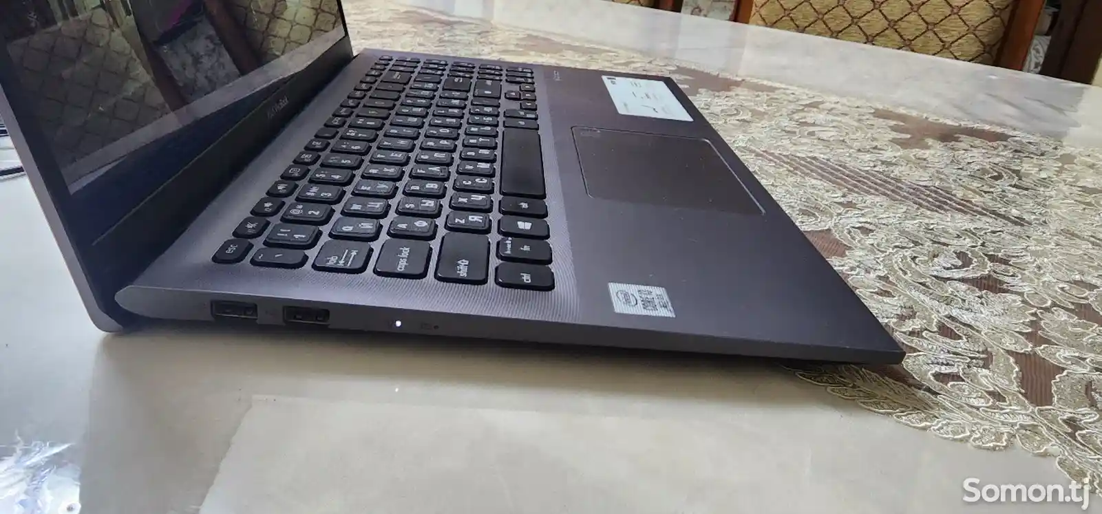 Ноутбук Asus Vivobook-4