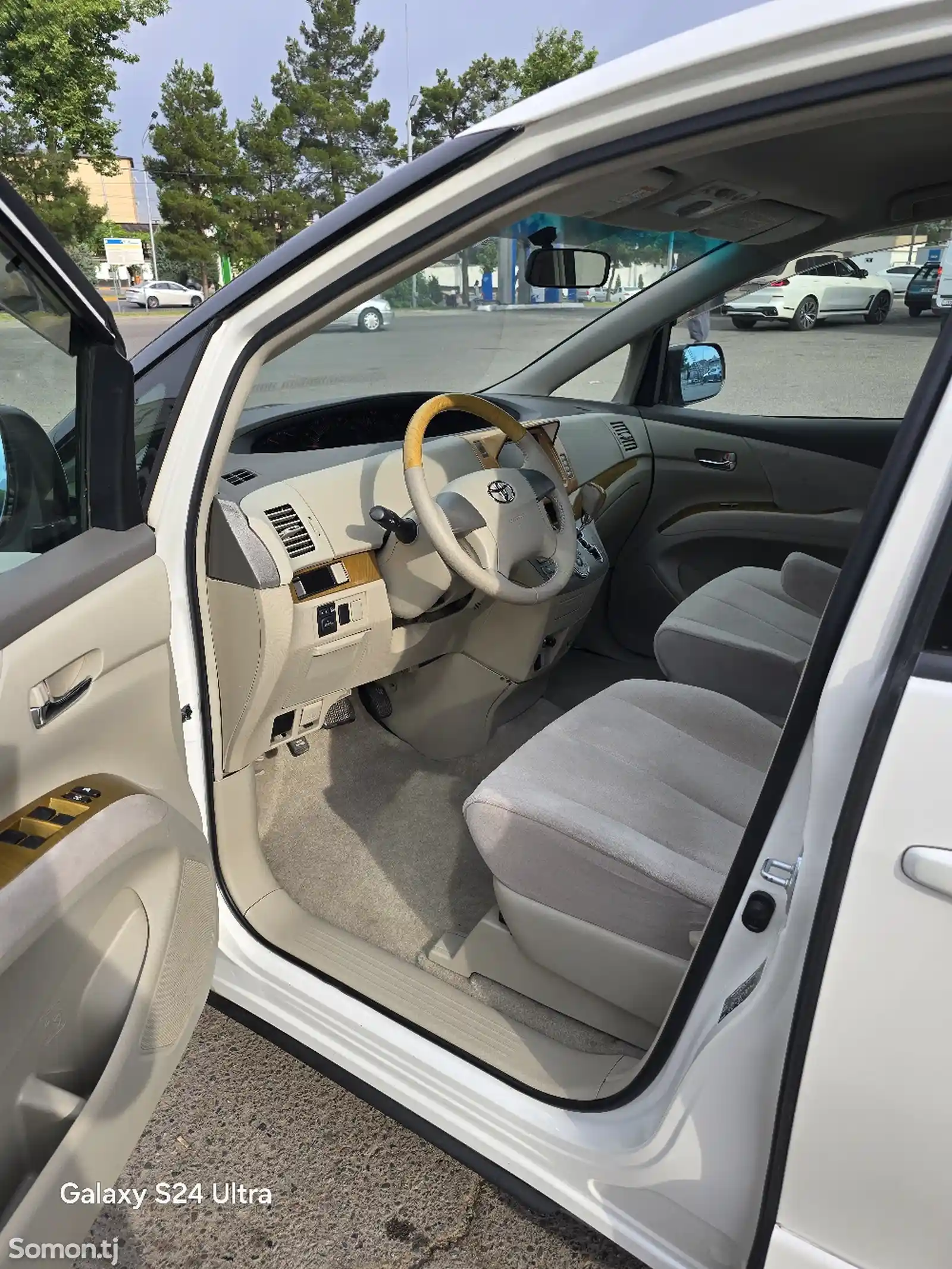 Toyota Estima, 2008-10