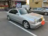 Mercedes-Benz E class, 2000-3