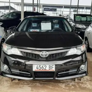 Toyota Camry, 2014