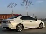 Toyota Camry, 2018-8