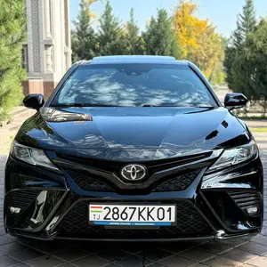 Toyota Camry, 2019