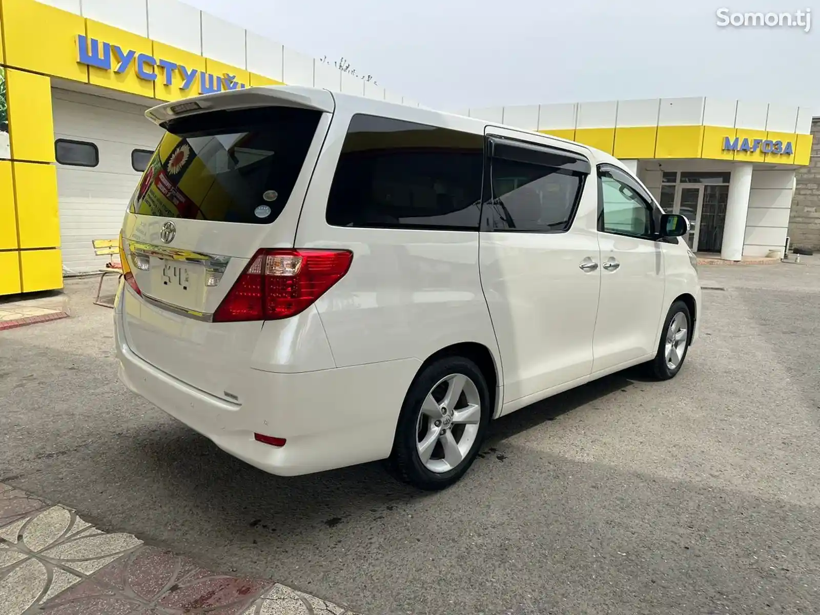 Toyota Alphard, 2014-9