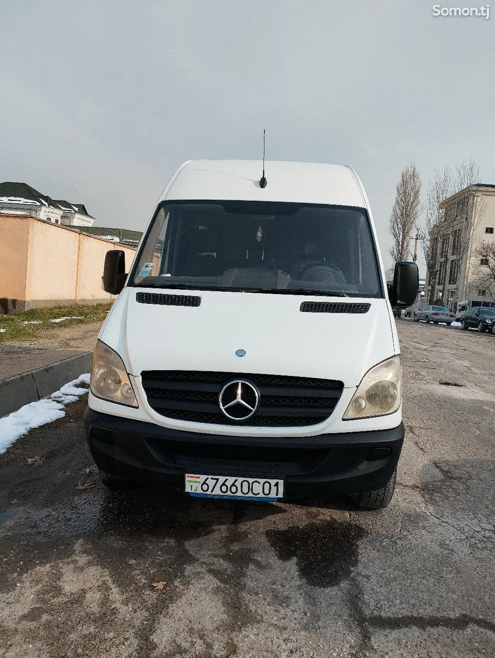 Фургон Mercedes Benz Sprinter-1