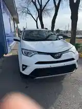 Toyota RAV 4, 2018-6