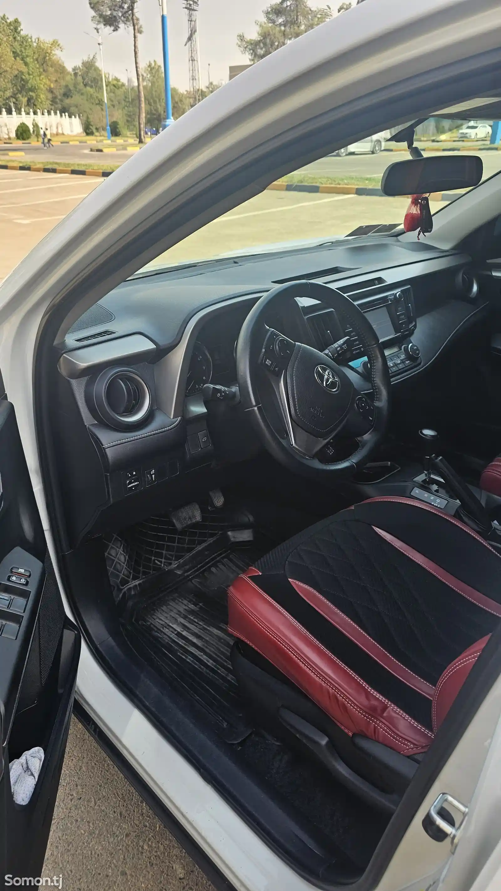 Toyota RAV 4, 2016-6