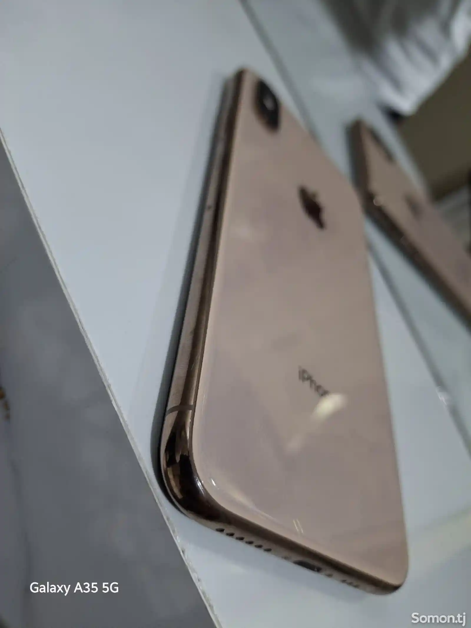 Apple iPhone Xs, 256 gb, Gold-1