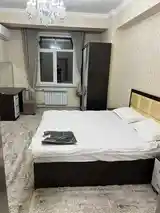 2-комн. квартира, 18 этаж, 90м², дом печать-4