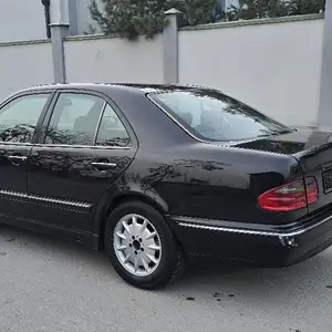 Mercedes-Benz E class, 2002