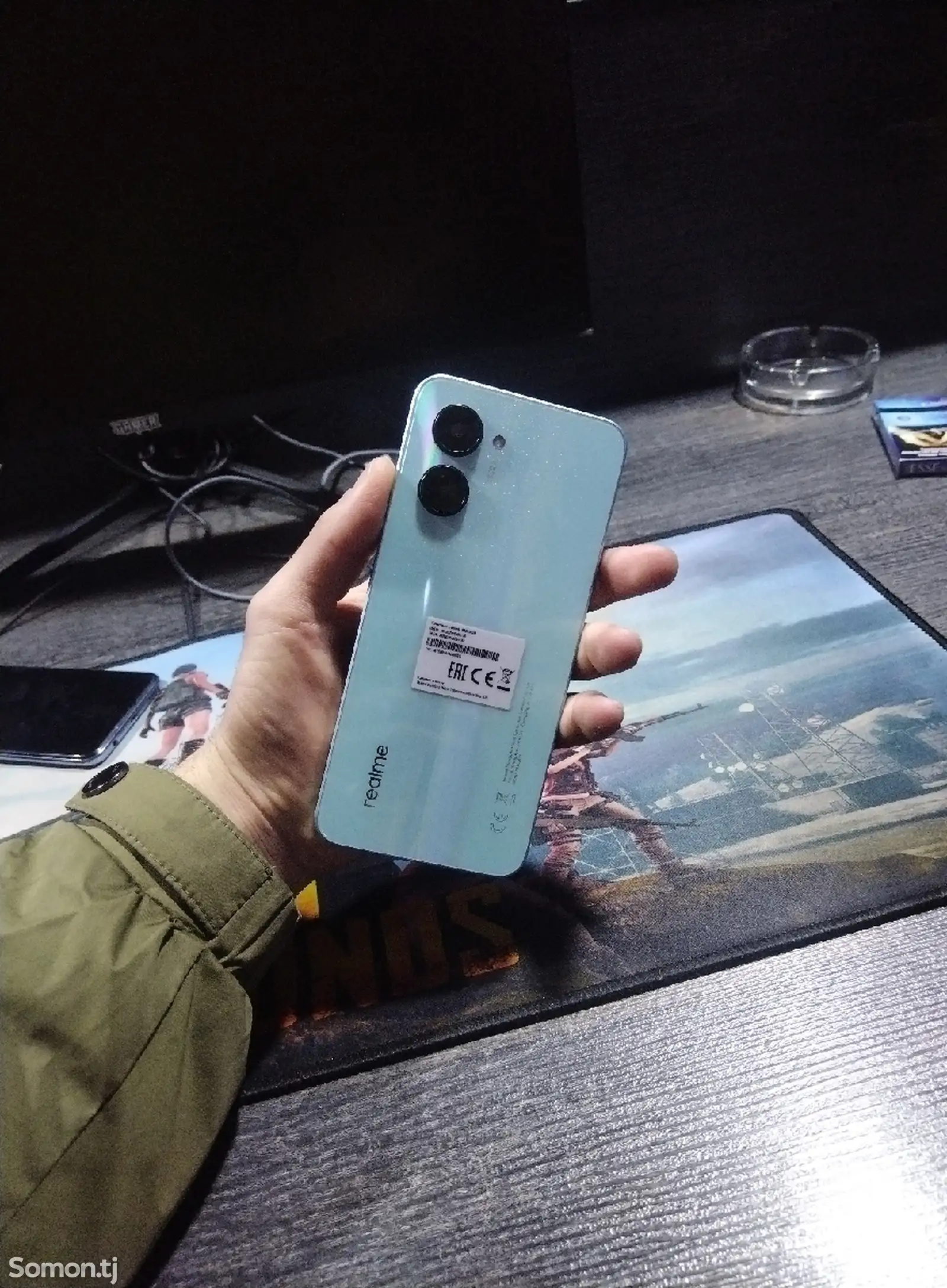 Realme С33-1