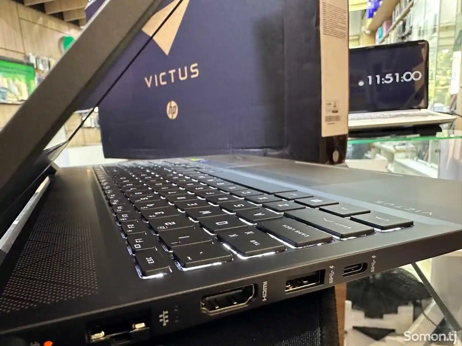 Ноутбук HP Victus-8