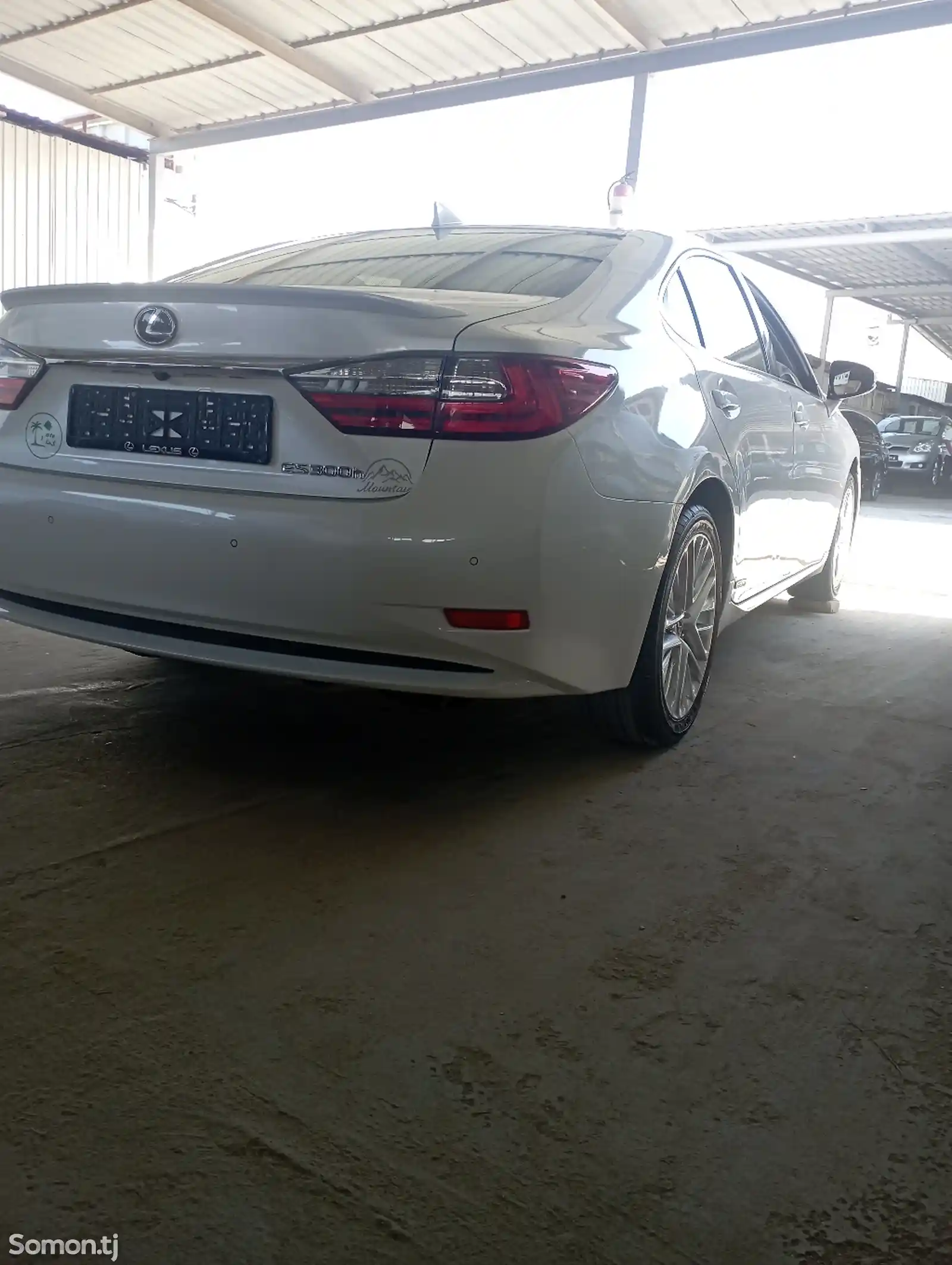 Lexus ES series, 2015-5