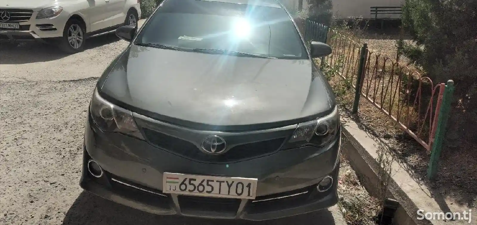 Toyota Camry, 2012-1