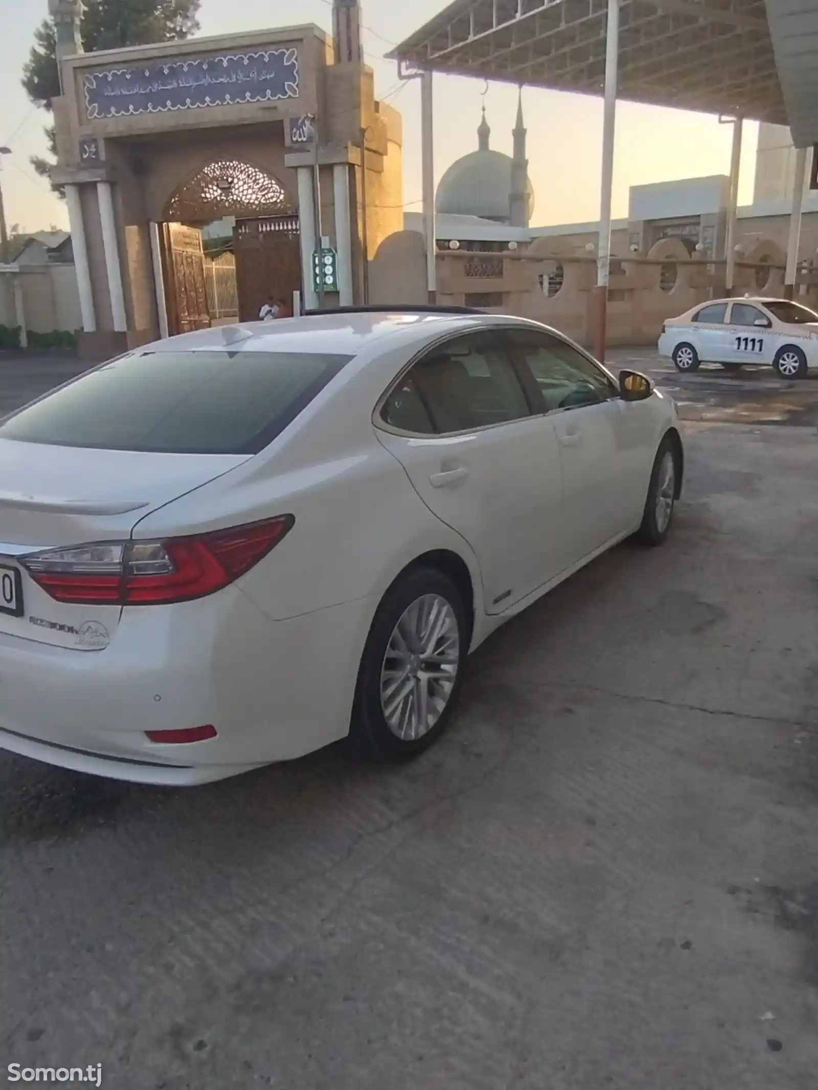 Lexus ES series, 2015-5