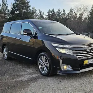 Nissan Elgrand, 2015