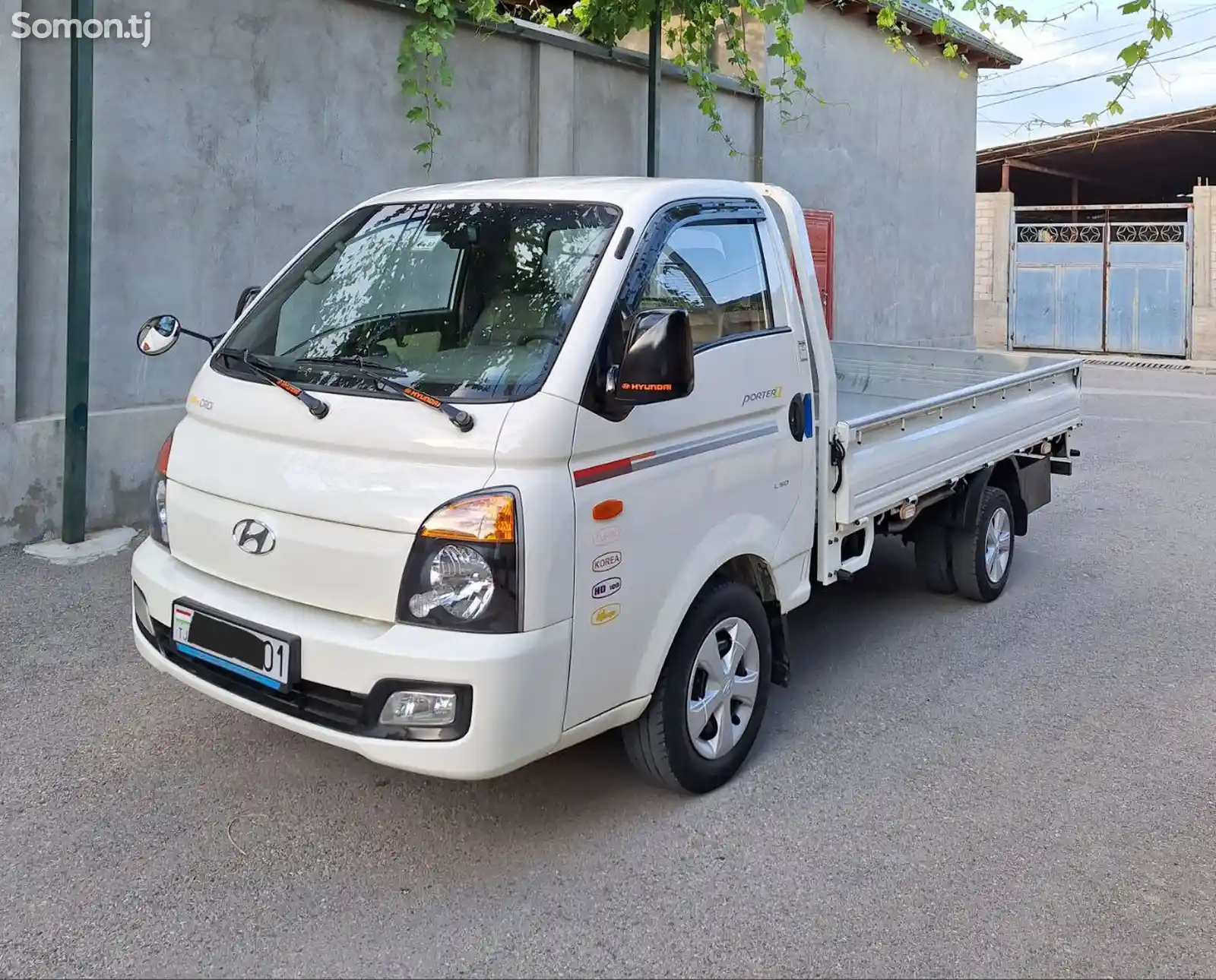 Бортовой автомобиль Hyundai Porter 2, 2016-1