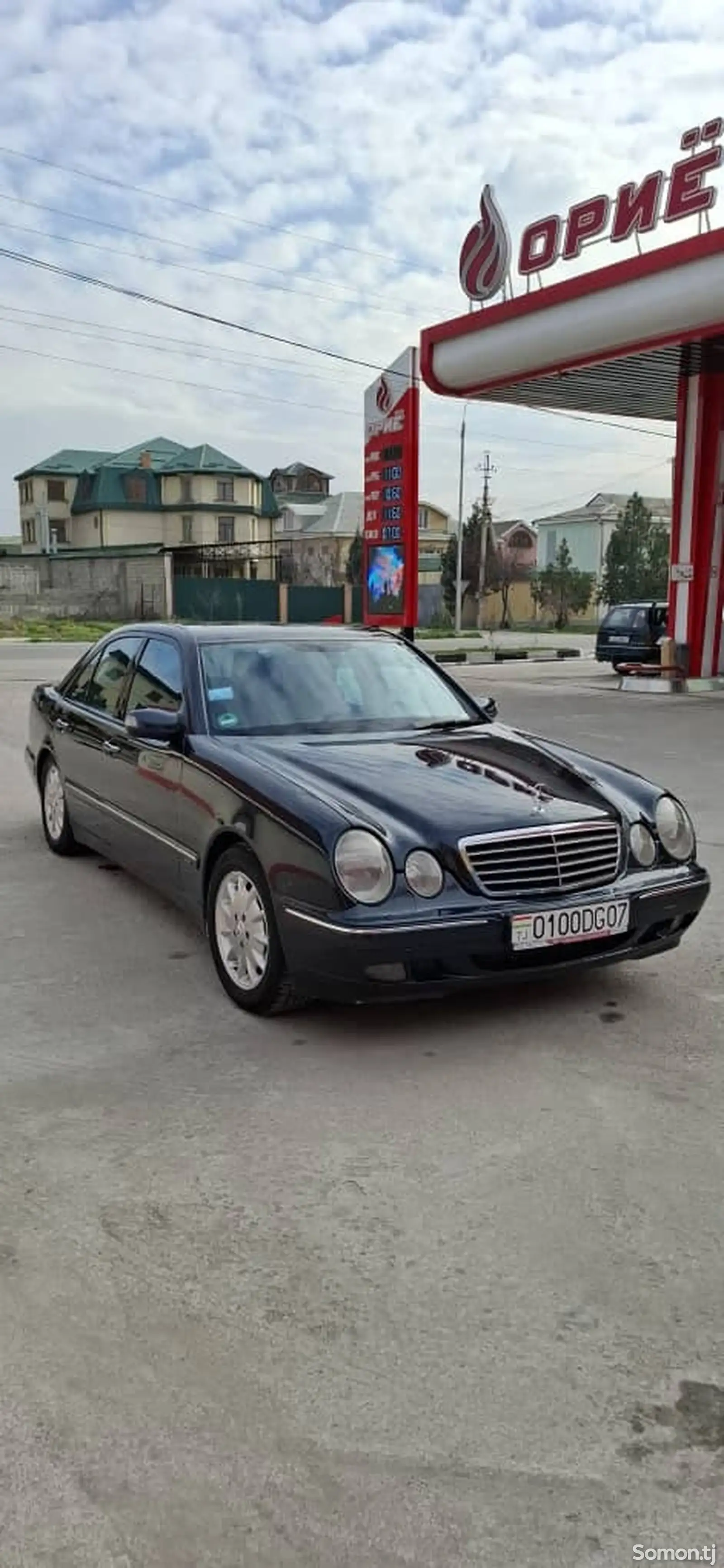 Mercedes-Benz E class, 2000-1