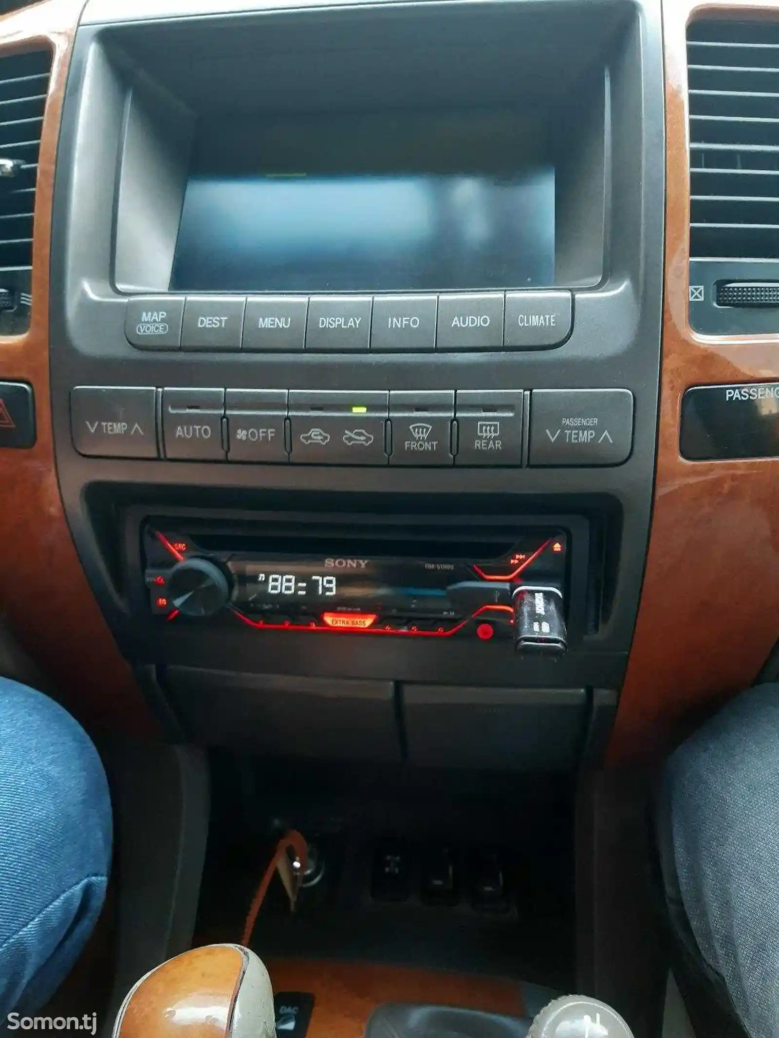 Штатная магнитола Lexus GX 470-1