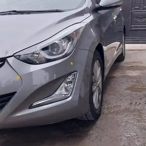 Hyundai Avante, 2015