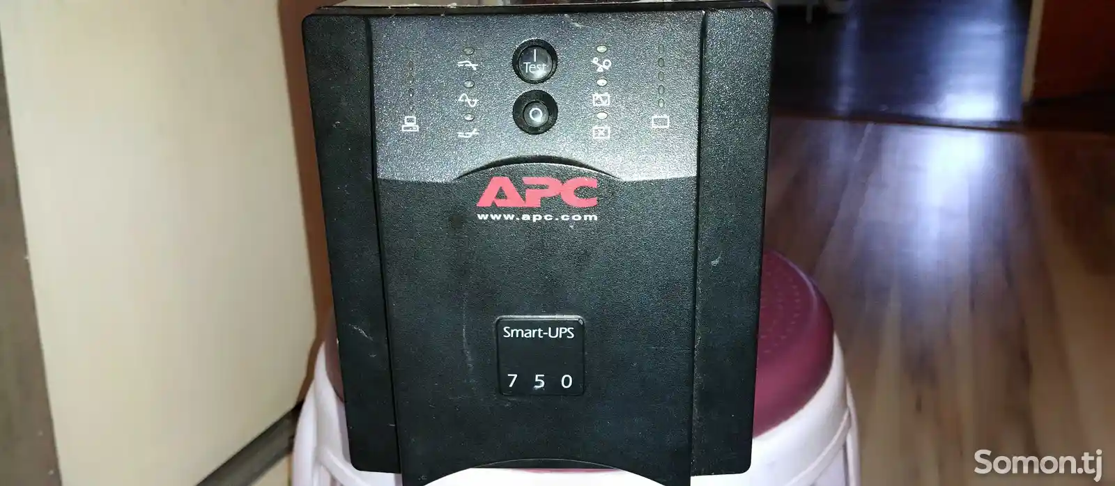 Источники беспроводного питания UPS APC SmartUPS 750-1
