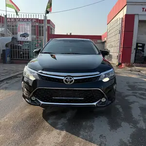 Toyota Camry, 2017