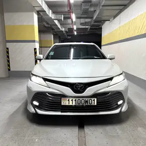 Toyota Camry, 2019