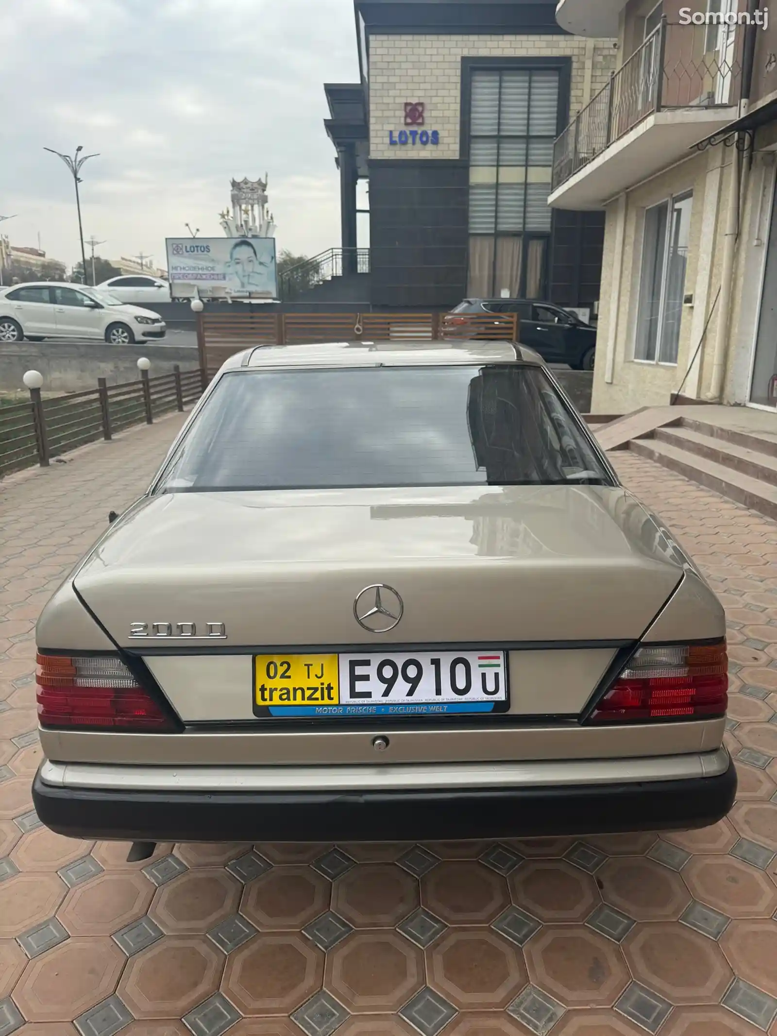 Mercedes-Benz E class, 1992-5